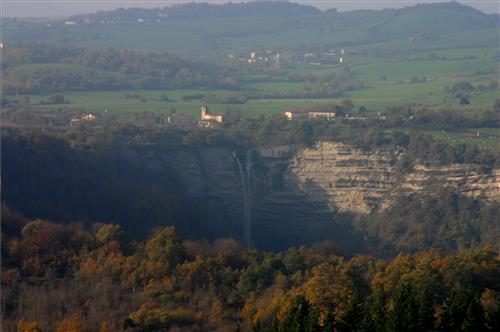 valle-cascada-de-gujuli